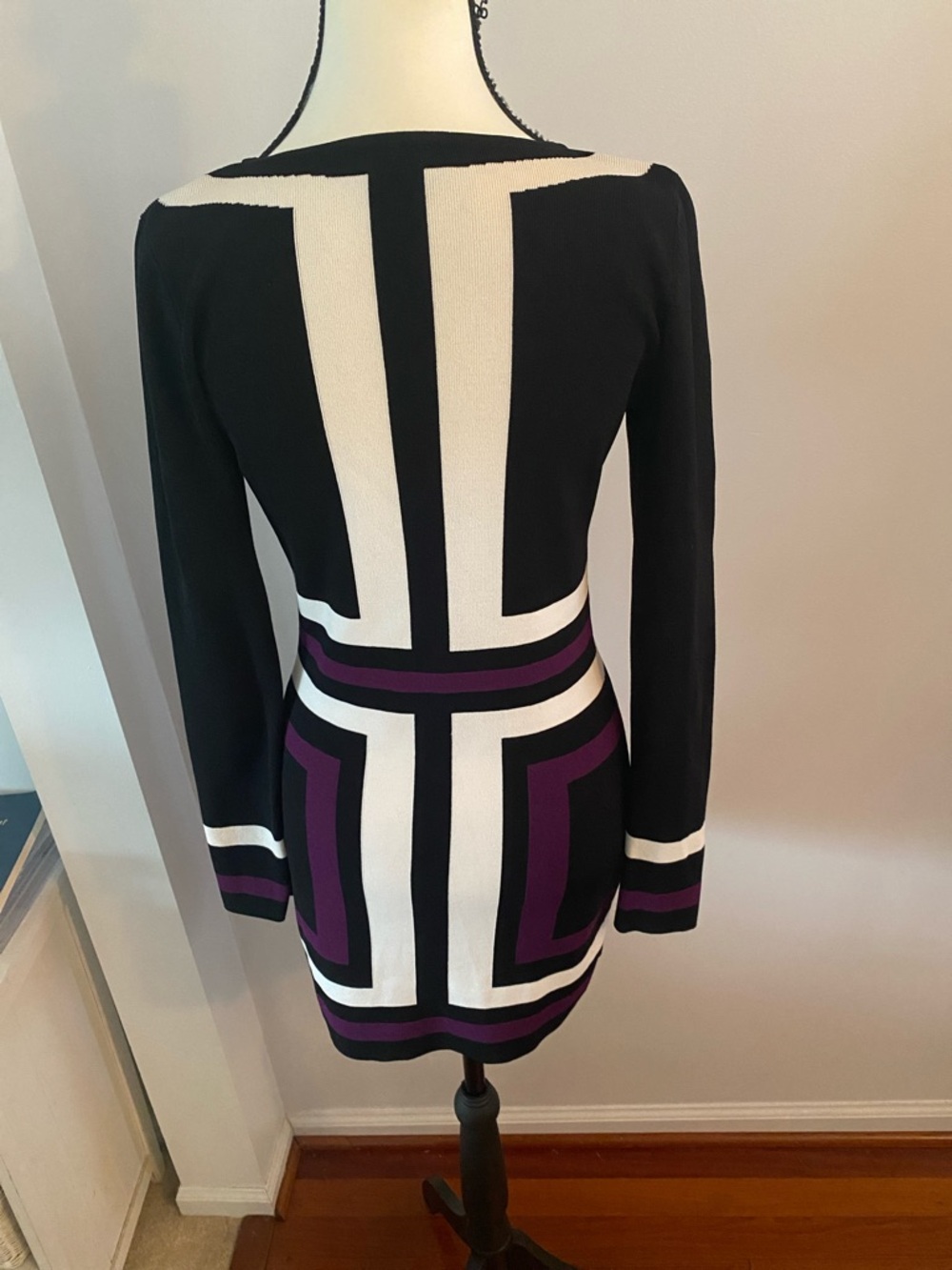 INC size small geometric pattern dress - Picture 4 of 5